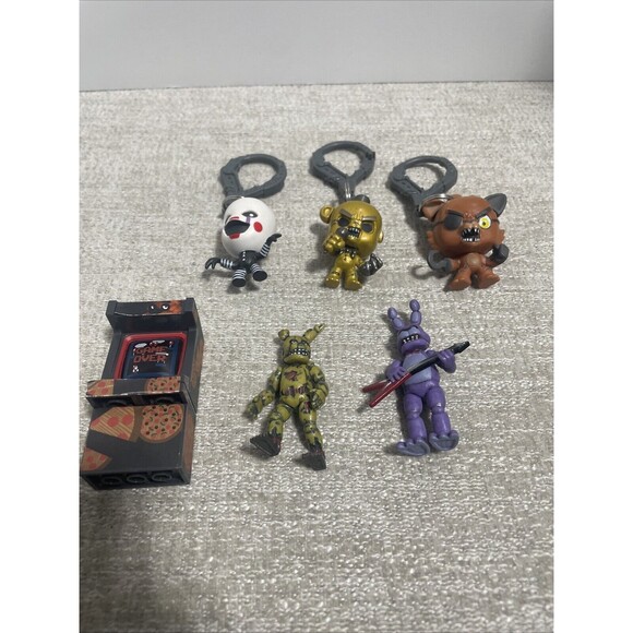 Lot Of Funko Micro Articulated Figures Five Nights at Freddy's FNAF 2016 - Picture 1 of 6